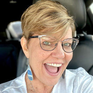 Meet your Posher, Rhonda